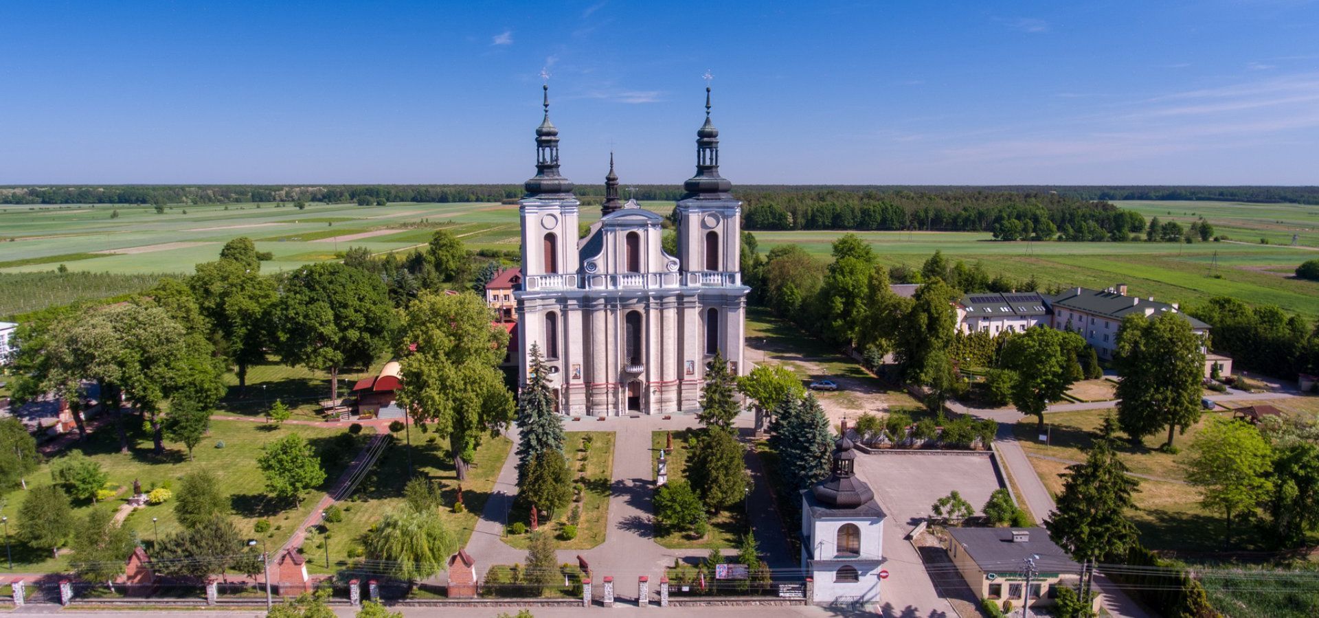 Informacja o wyborze wykonawcy remontu i konserwacji bliźniaczych wież kościoła w Woli Gułowskiej